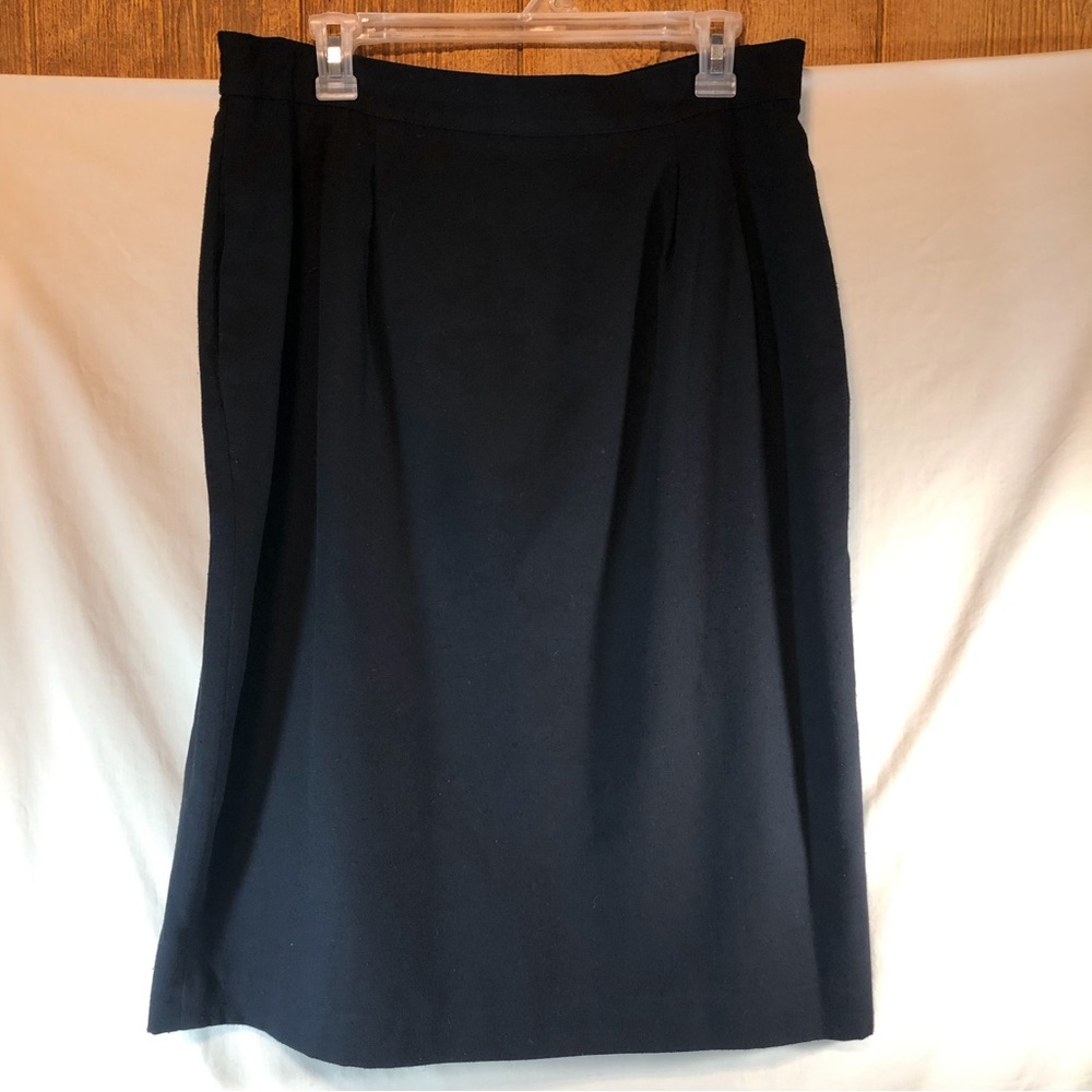 Joan Leslie woman’s black dress skirt with pockets 16